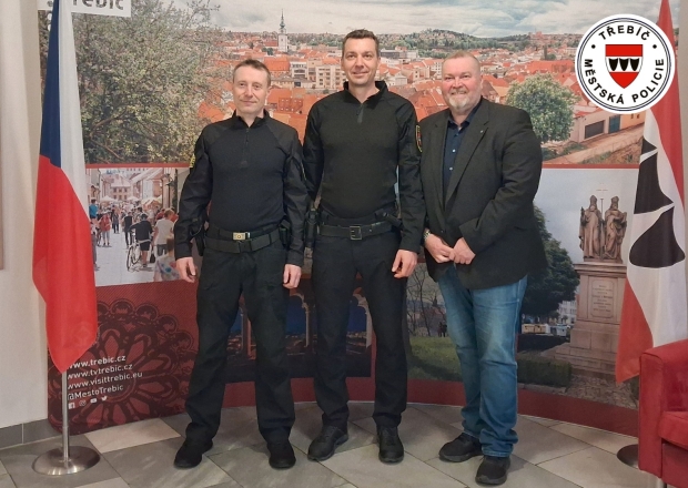 Třebíčští strážníci vybojovali ve střelecké soutěži druhé místo na Memoriálu JUDr. Oldřicha Skarky v Brně