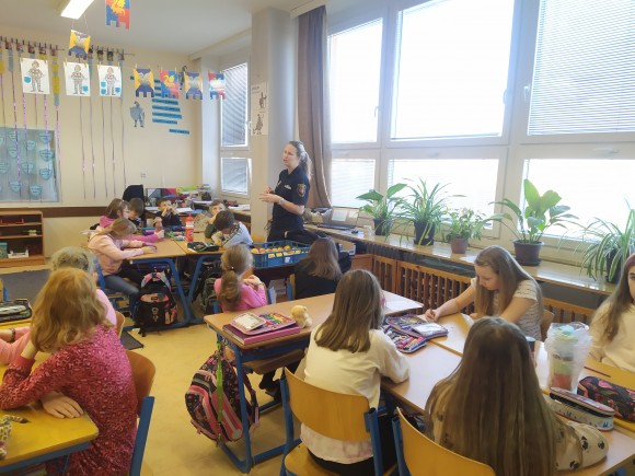 Dlouhodobý preventivní program ZŠ Na Kopcích Třebíč Dlouhodobý preventivní program ZŠ Na Kopcích Třebíč